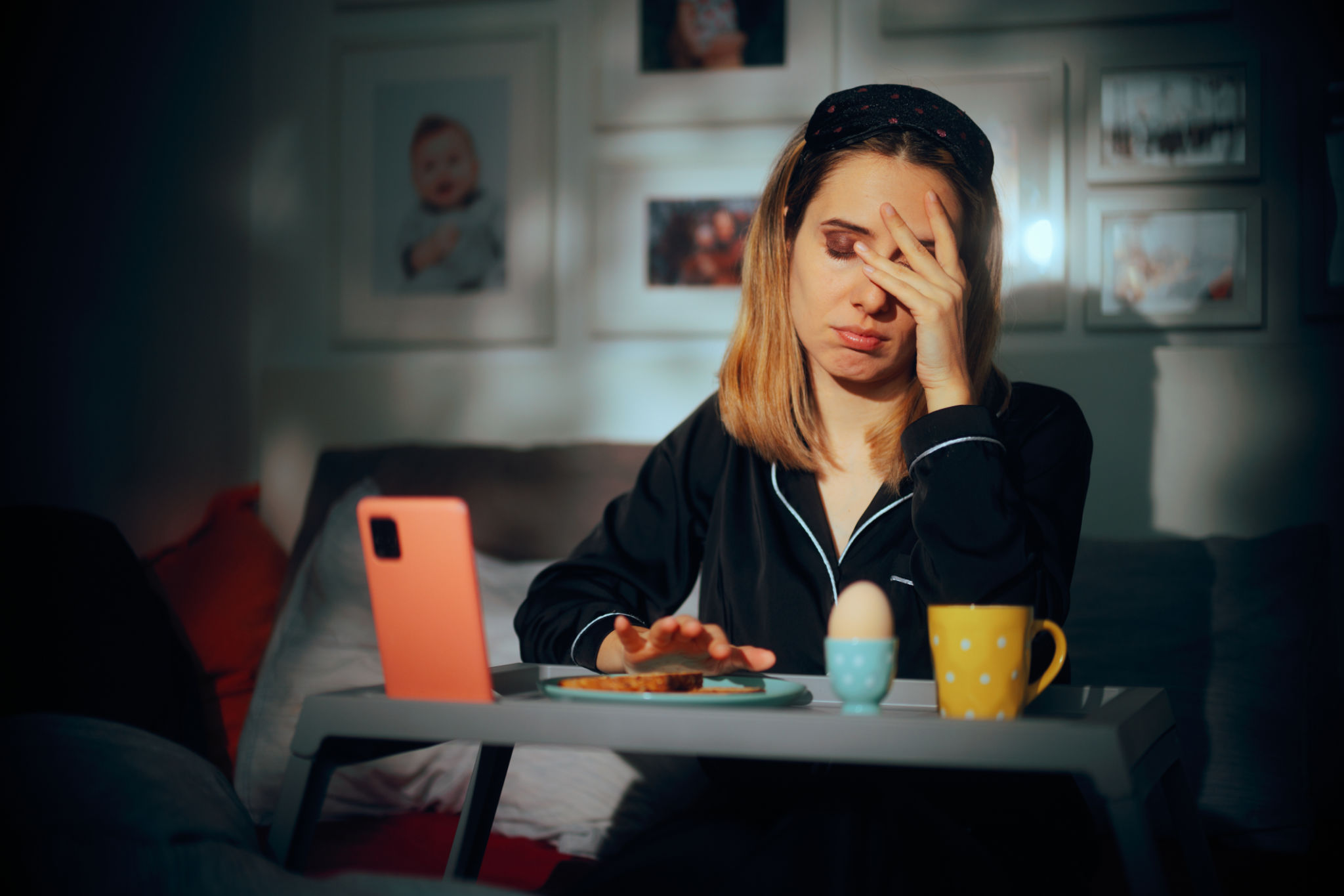 Saltare pasti peggiora gonfiore addominale donne over 40