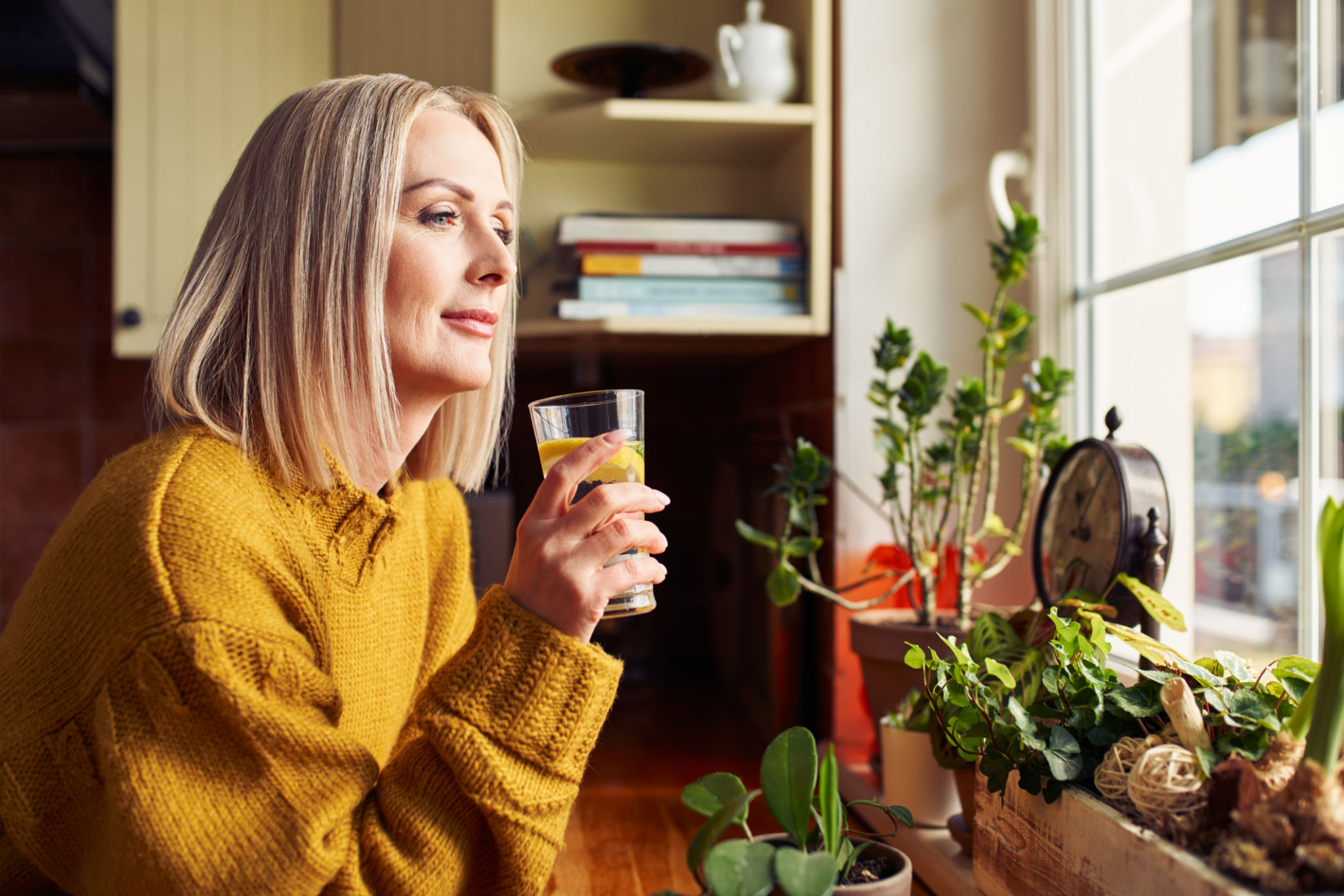 Gonfiore addominale donne over 40: 5 rimedi naturali Gonfiore addominale donne over 40 rimedi naturali