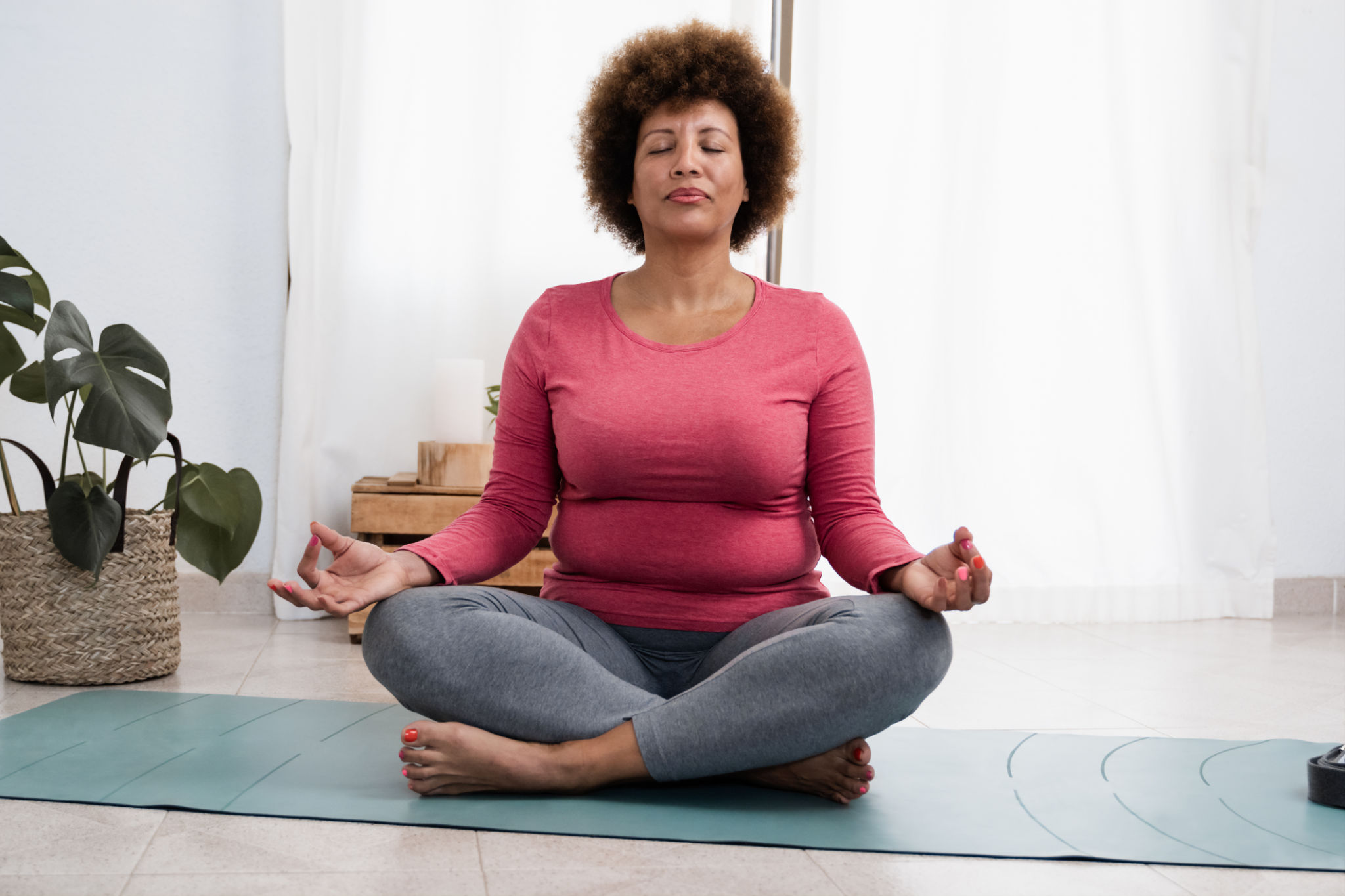 perimenopausa gonfiore addominale respirazione yoga