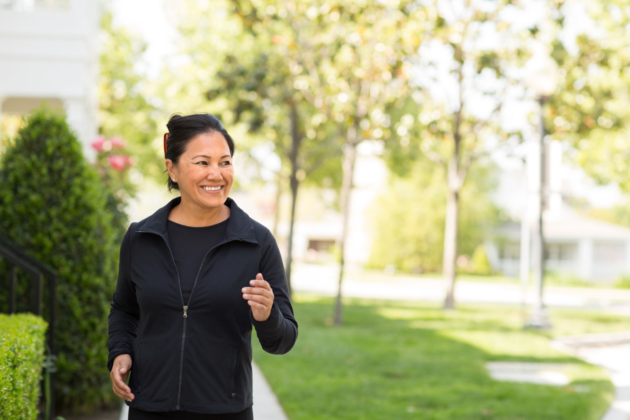 passeggiata leggera per intestino pigro donne over 40 gonfiore addominale