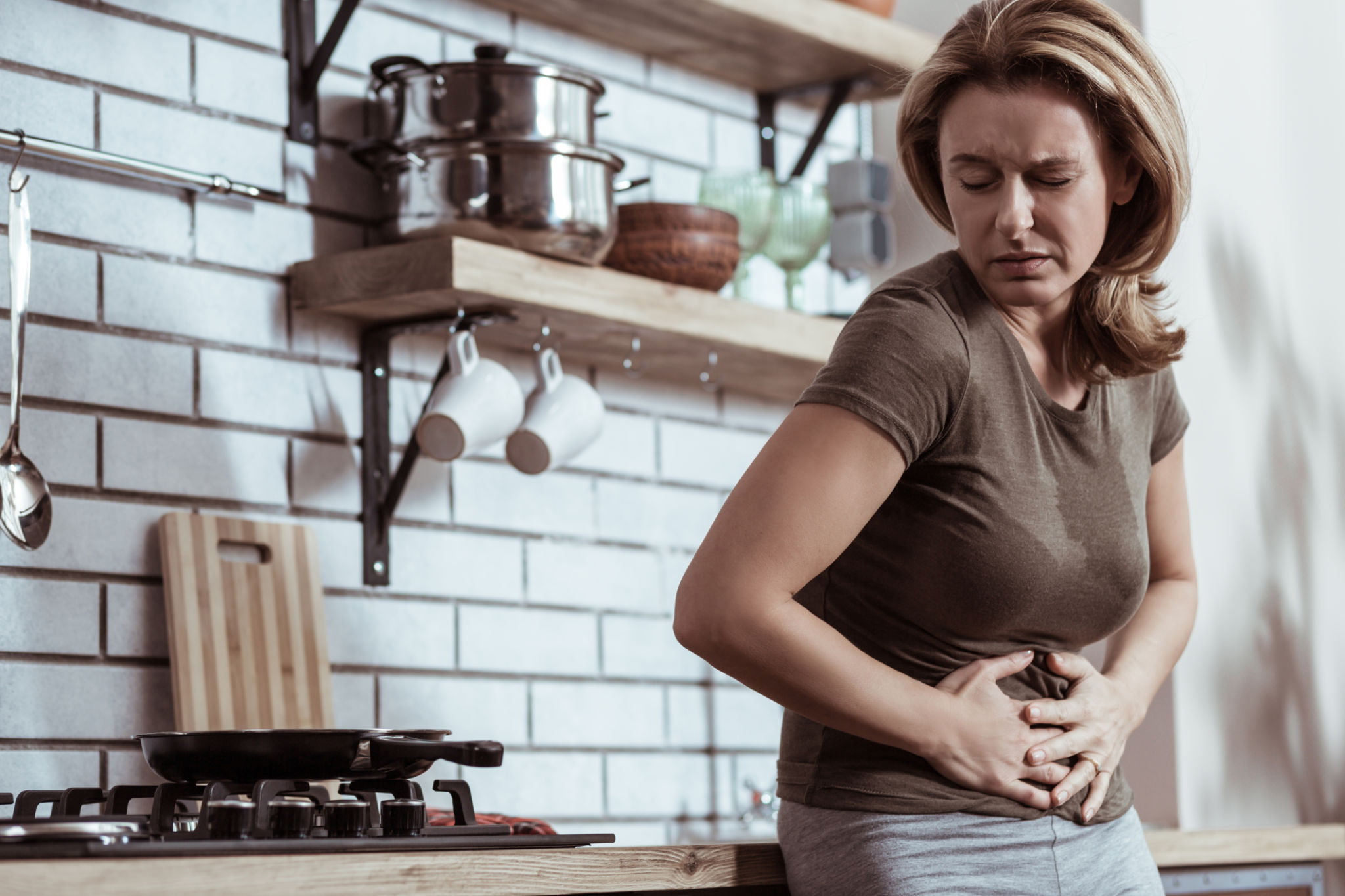 digestione lenta e gonfiore serale dopo cena
