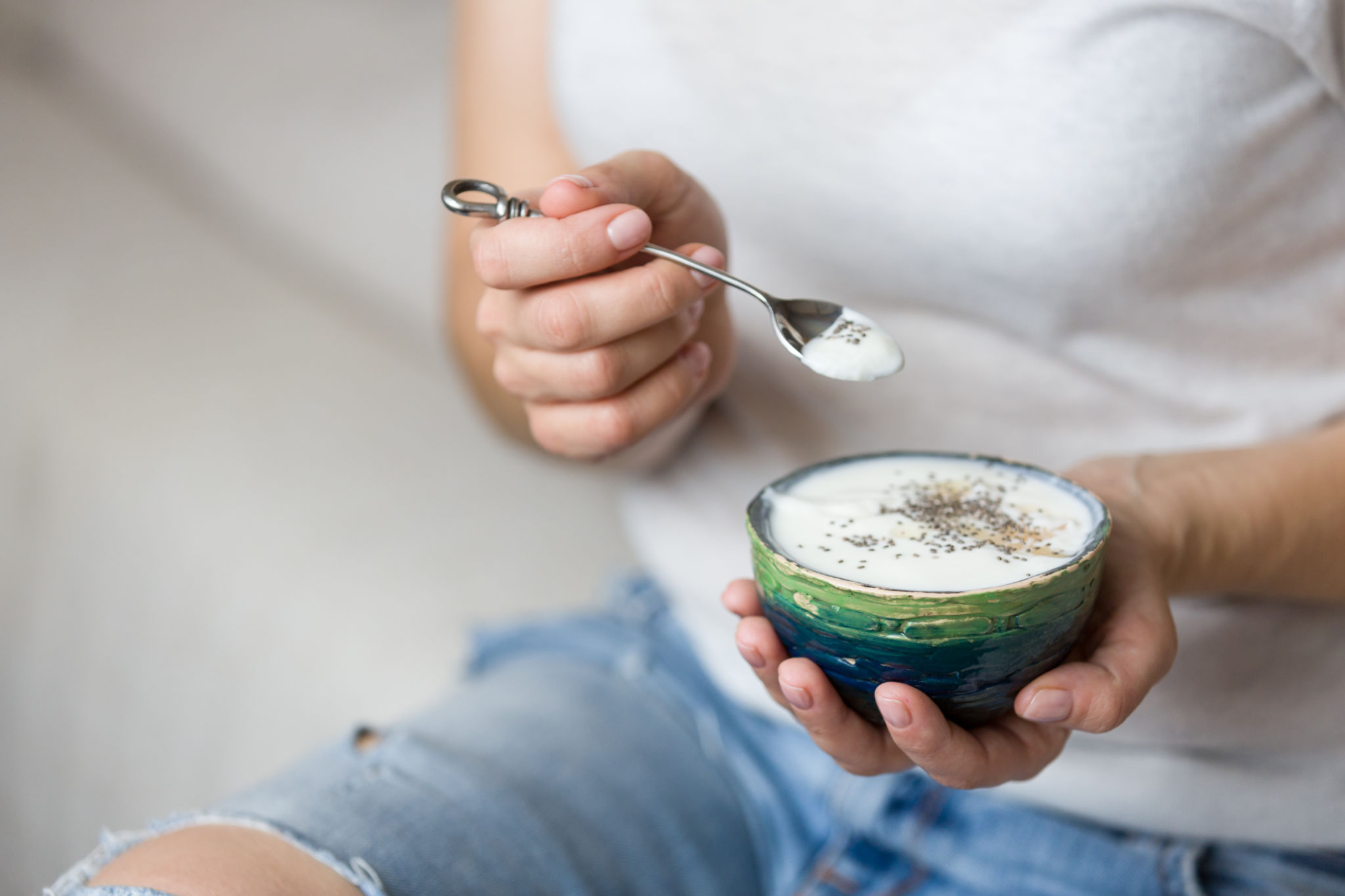 proteine a colazione per non gonfiarsi uova yogurt greco