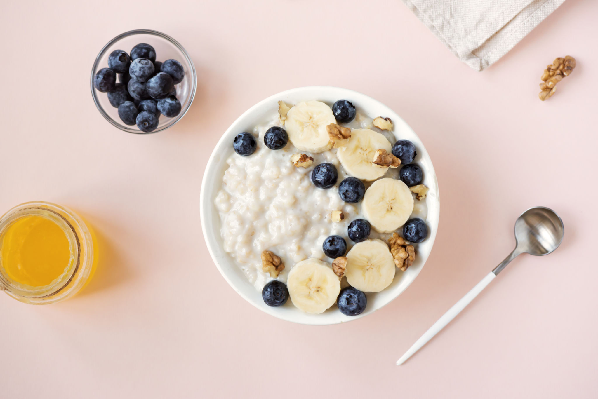 porridge frutta e colazioni sane che gonfiano