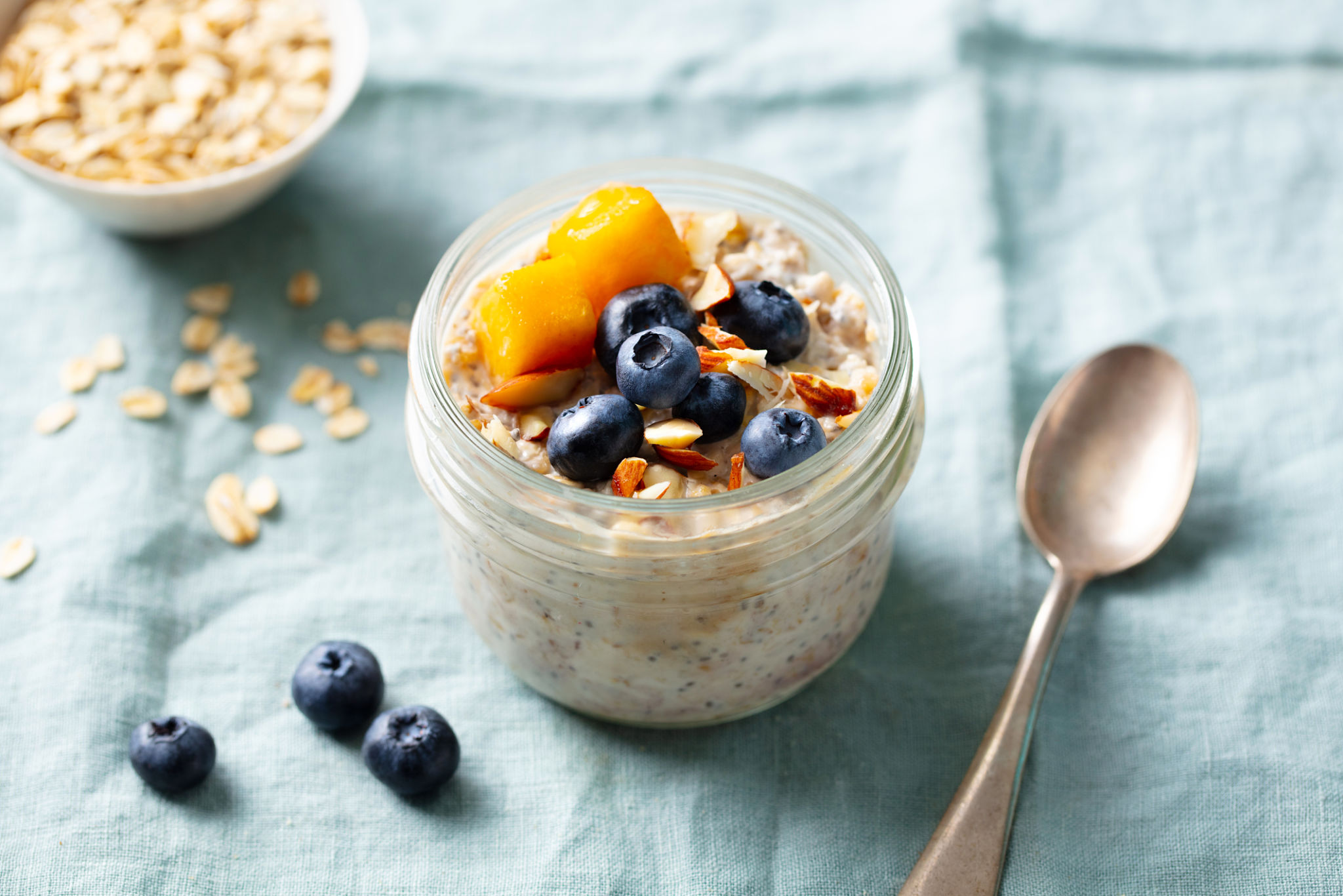 yogurt cereali e colazioni sane che gonfiano